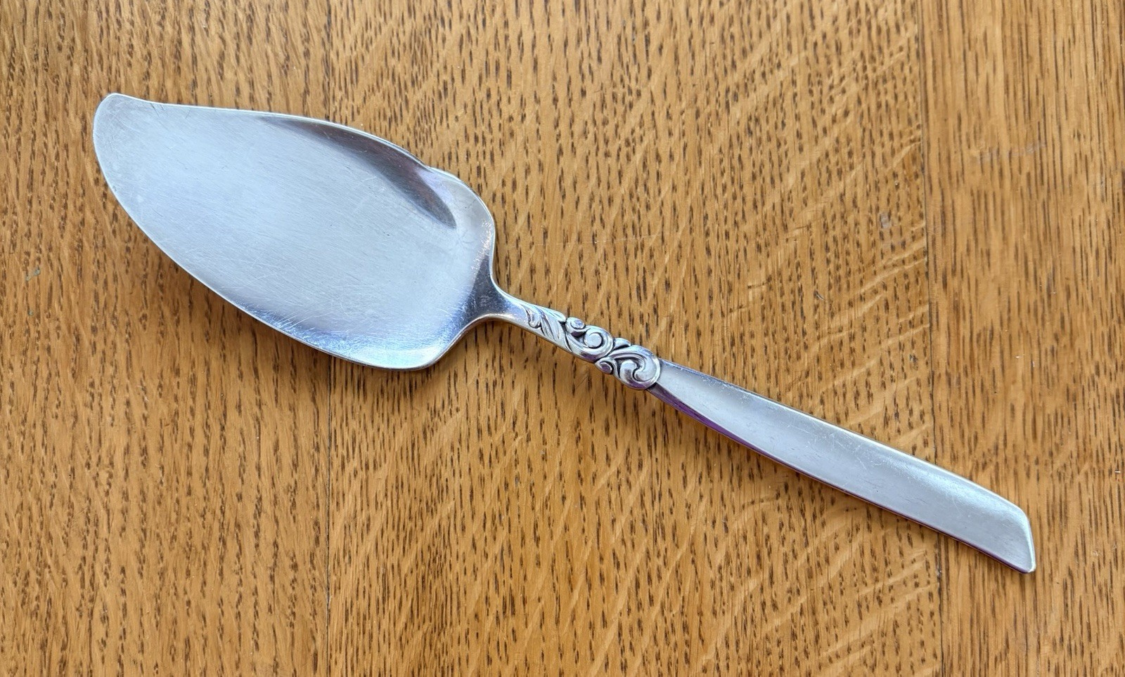 Oneida Community South Seas Cake Pie Server Mid Century Modern Silverplate 1955