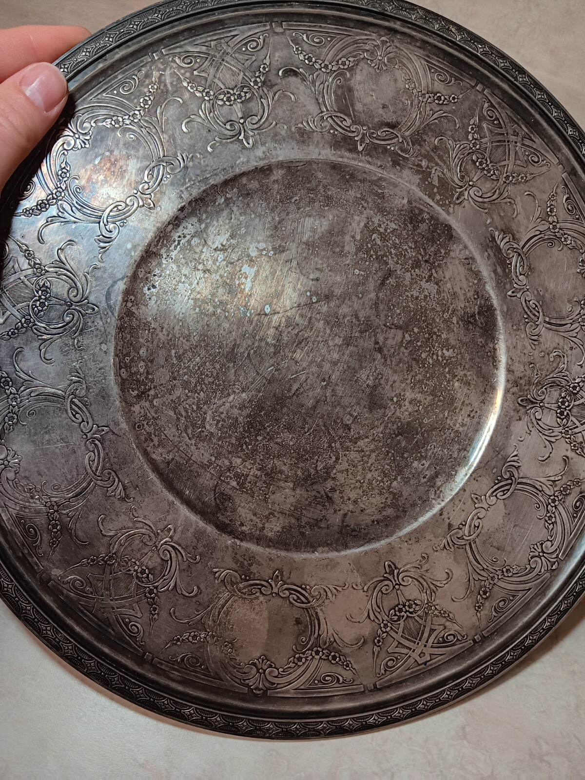 Antique Wallace Footed Platter Silver Plated 11″ w/ Floral Filigree Patina