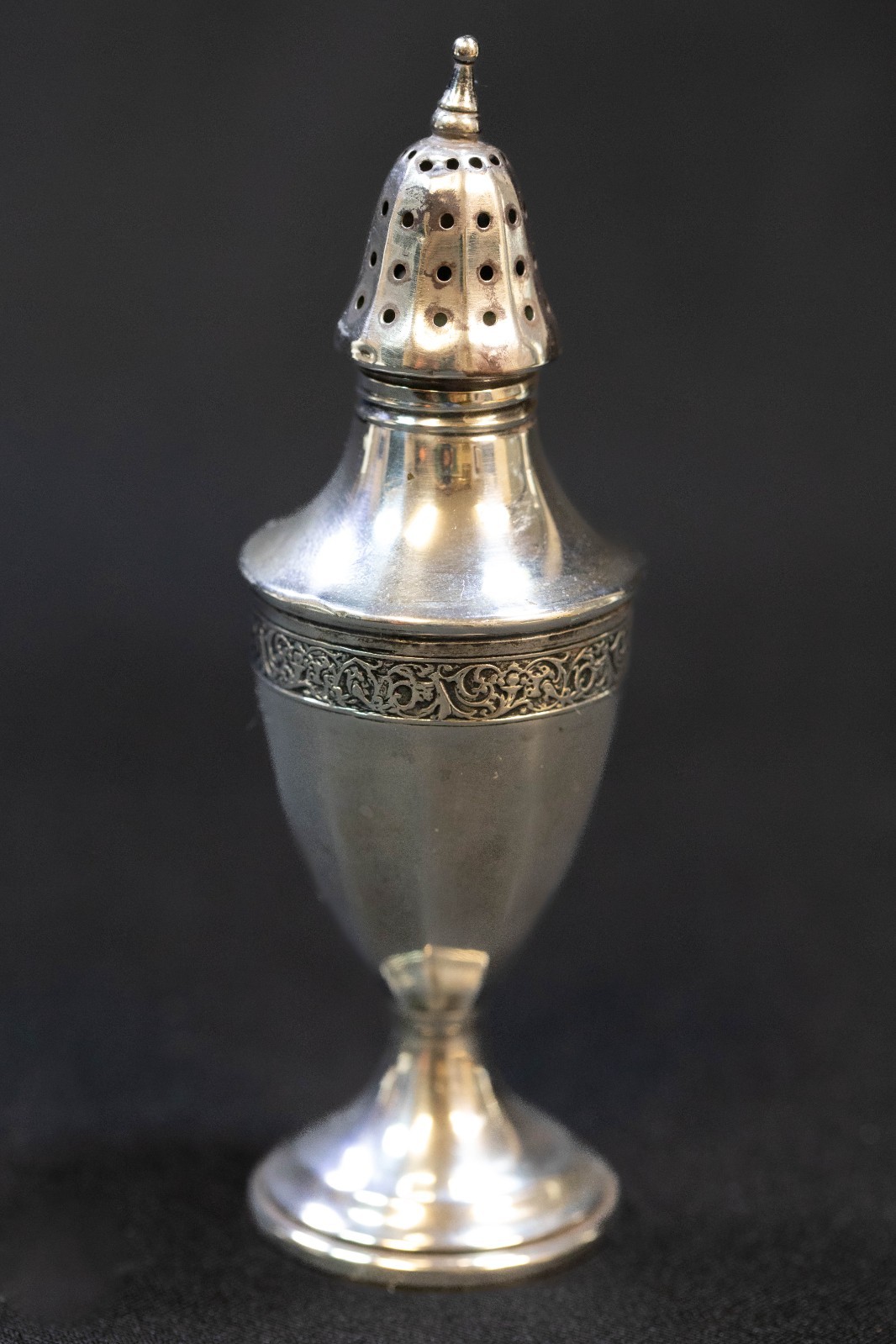 Webster Sterling Silver MUFFINEER Sugar Shaker 30 grams Weighted Bottom (KMT)