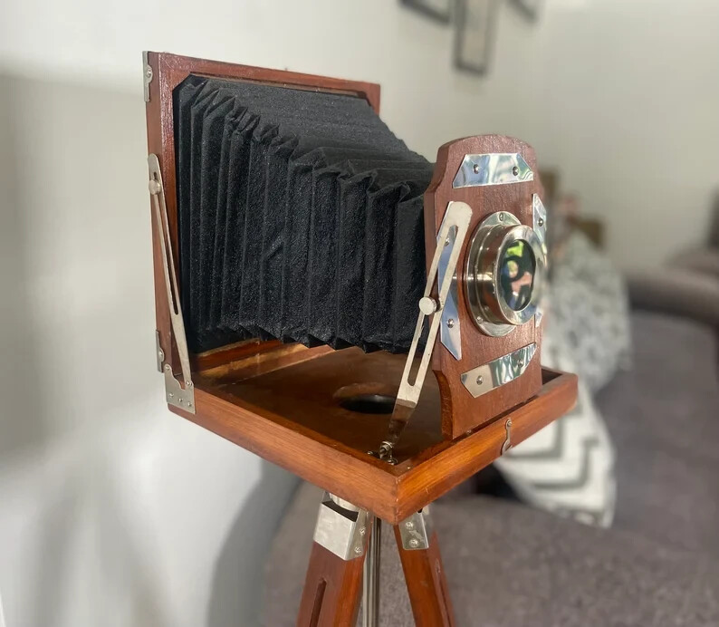 Decorative Vintage Design Cameras Old Retro Look Brown Tripod Replica Home Decor