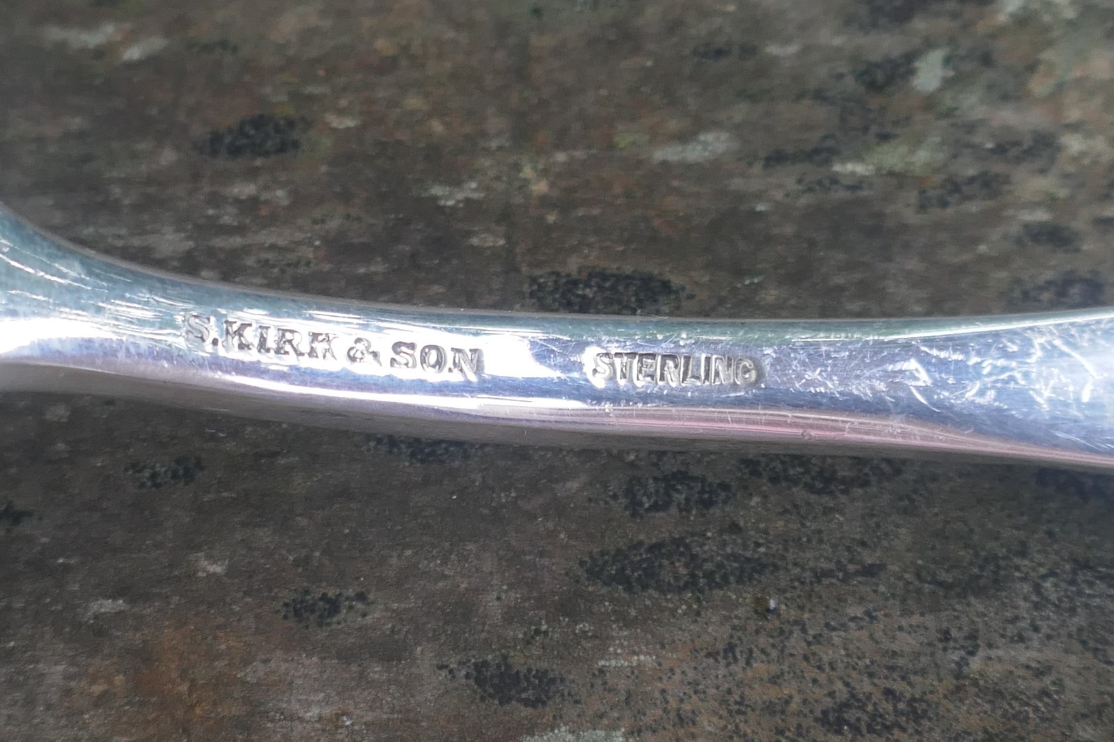Vintage S. Kirk & Son Sterling Tomato Server In Repousse Pattern – 7 5/8″ Long