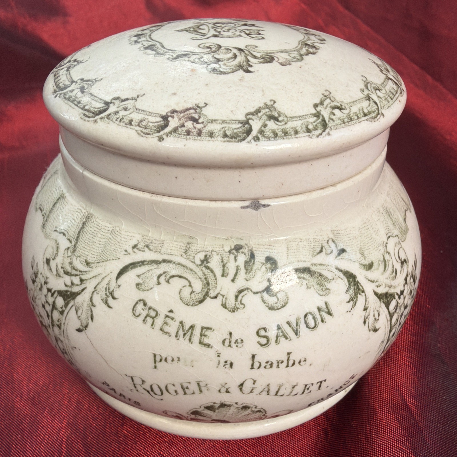 BARBER’S ANTIQUE SHAVING CREAM POT WITH LID FROM ROGER & GALLET FRENCH PERFUMERS