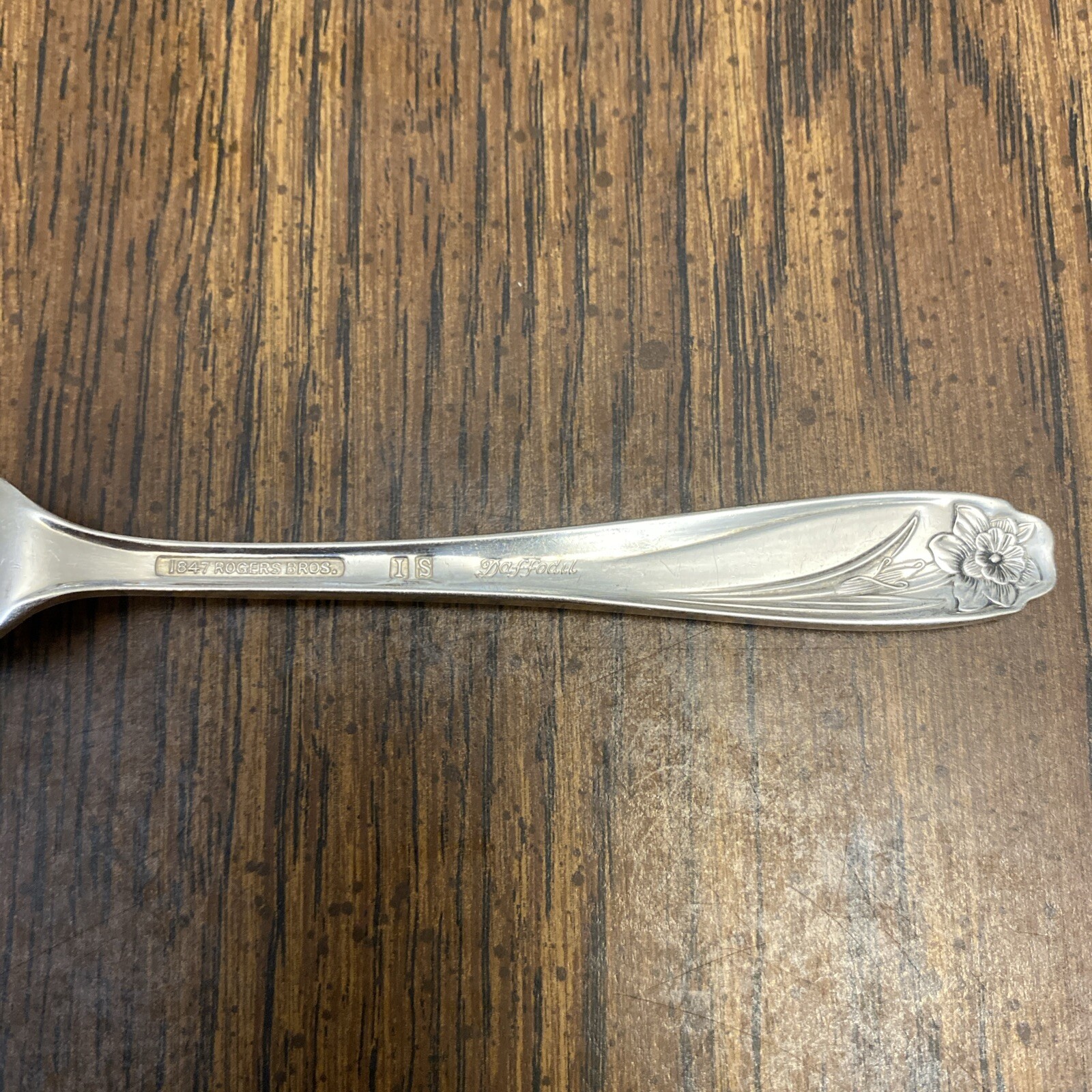 1847 Rogers Bros Silverware Plated Daffodil Soup Spoon Tablespoon Butter Knife