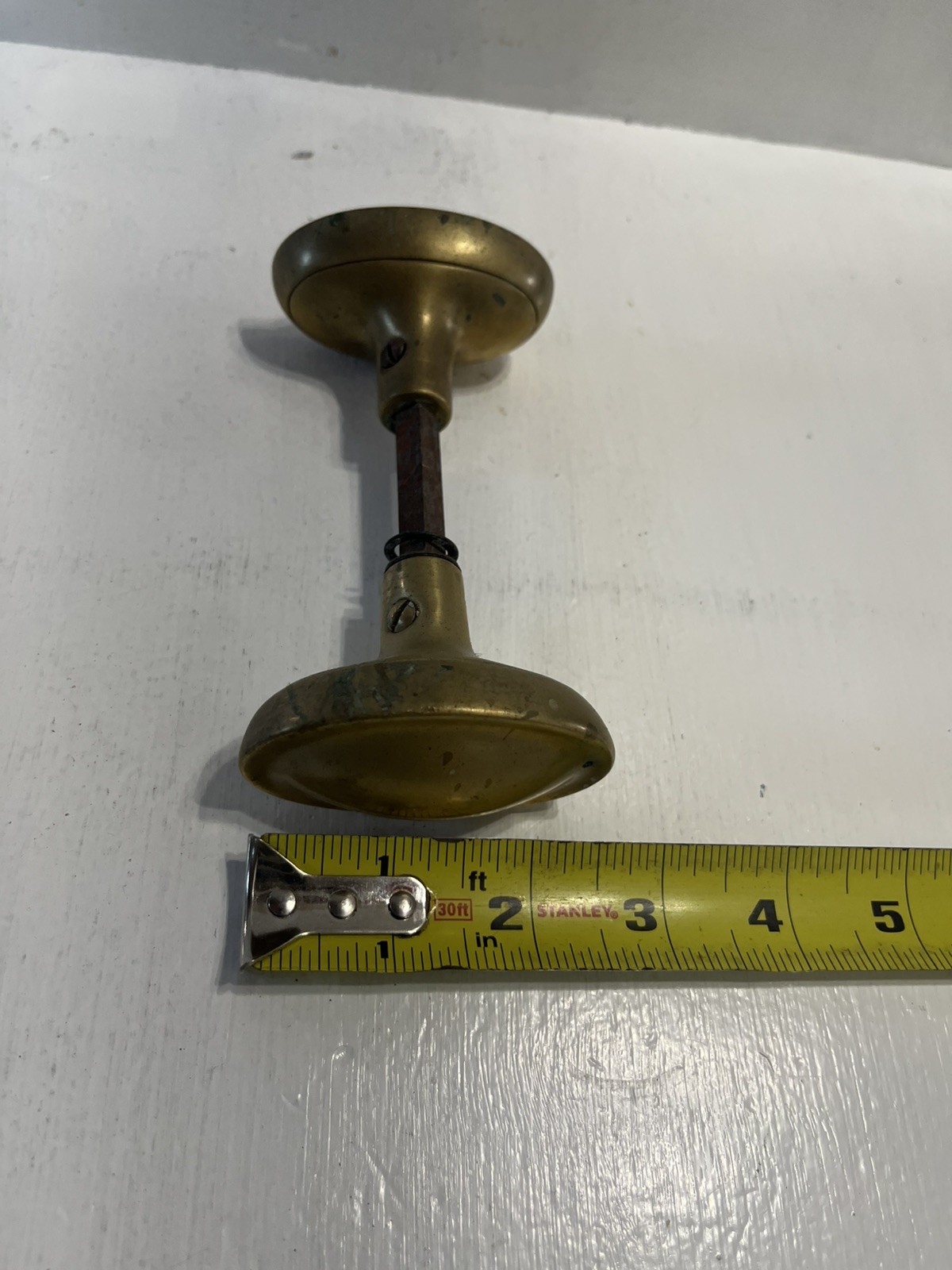 – Antique Salvage Hardware Door Knobs