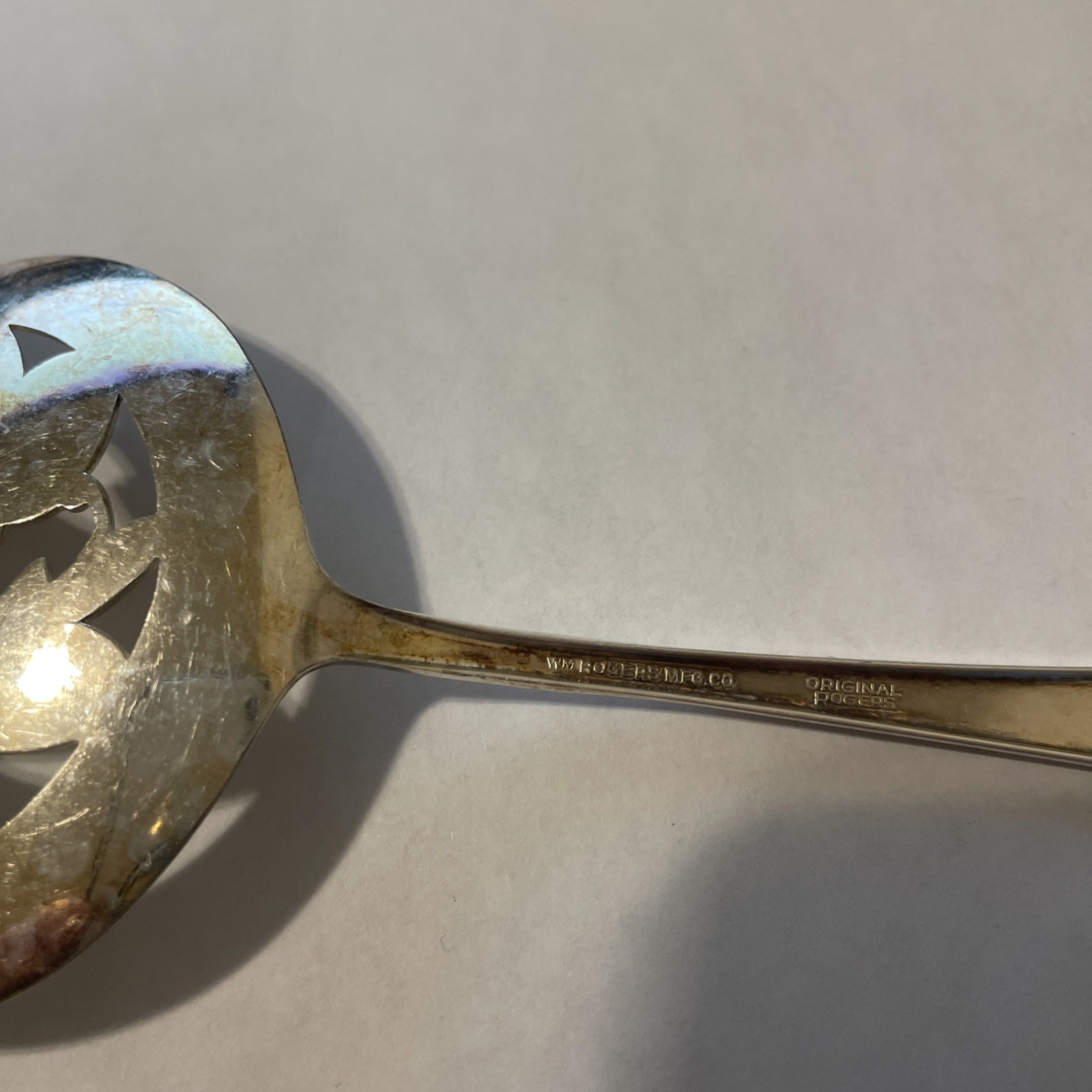 Original Rogers International Silver Co IS Slotted Serving Tomato Spoon Vintage