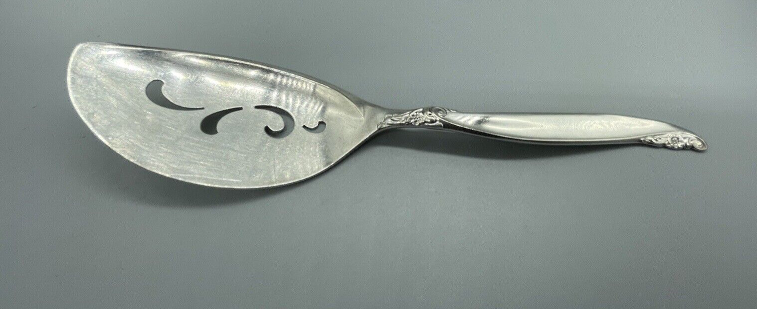 Vintage Wm Rogers Bros 1847 LEILANI Pierced Silverplated Pie/Cake/Fish Server