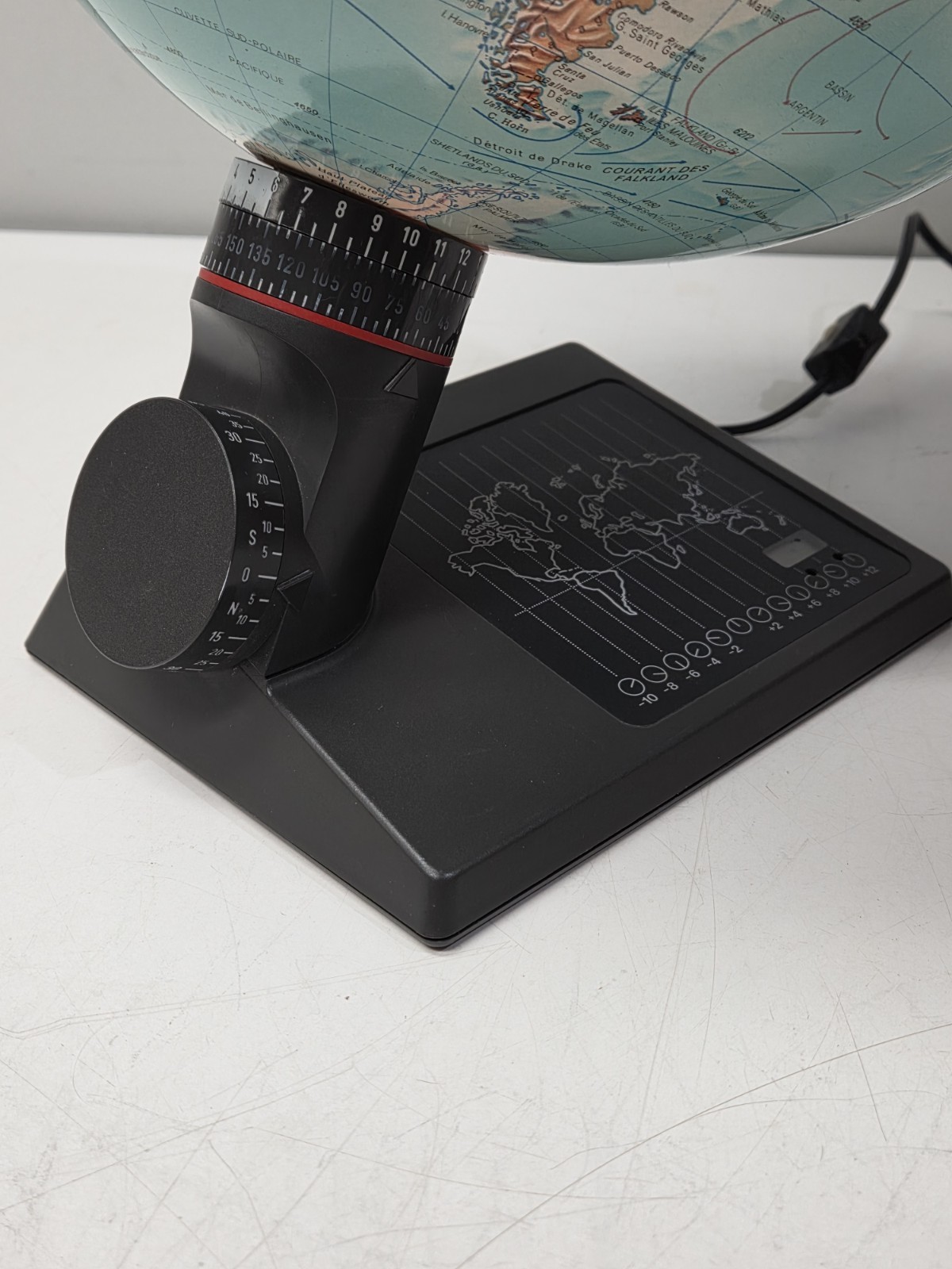 Scan-Globe Denmark Illuminated Rotating Pointer Globe LCD Clock