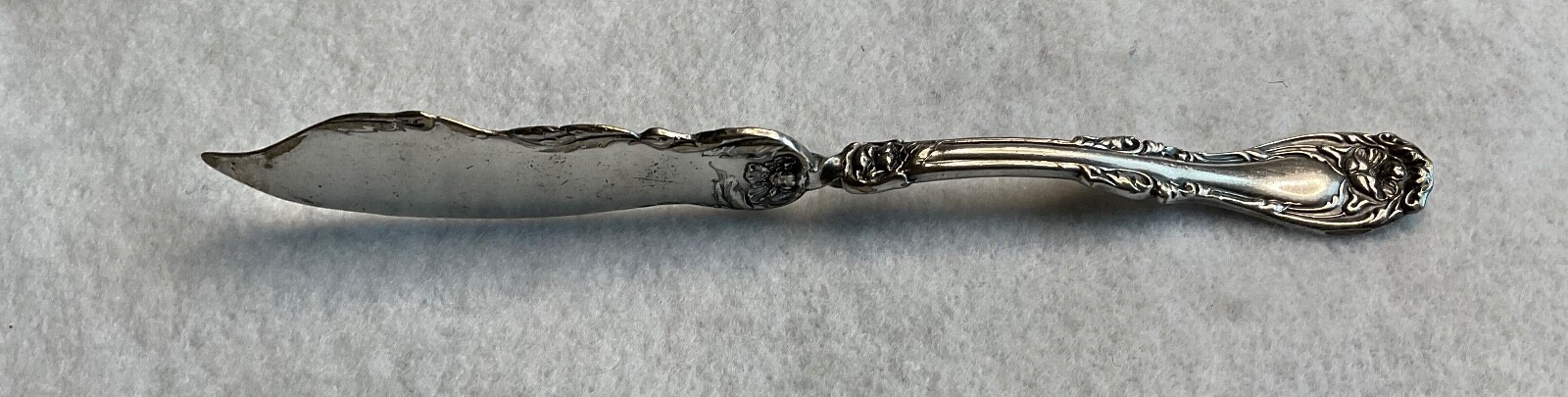 Wm A Rogers Hanover Twisted Handle Butter Spreader Knife Silverplate 1900 VTG
