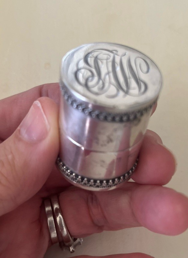 ANTIQUE STERLING SILVER C. D. PEACOCK Thread Holder Sewing 1900 Chicago. 26g
