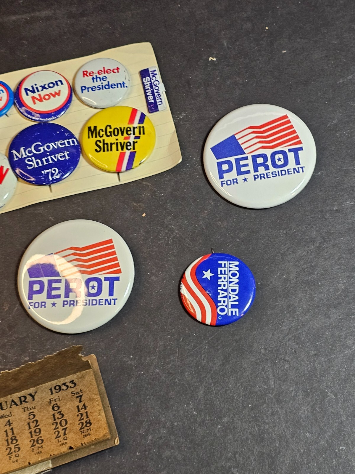 Collection of political buttons Nixon.perot,Ike.and Dick