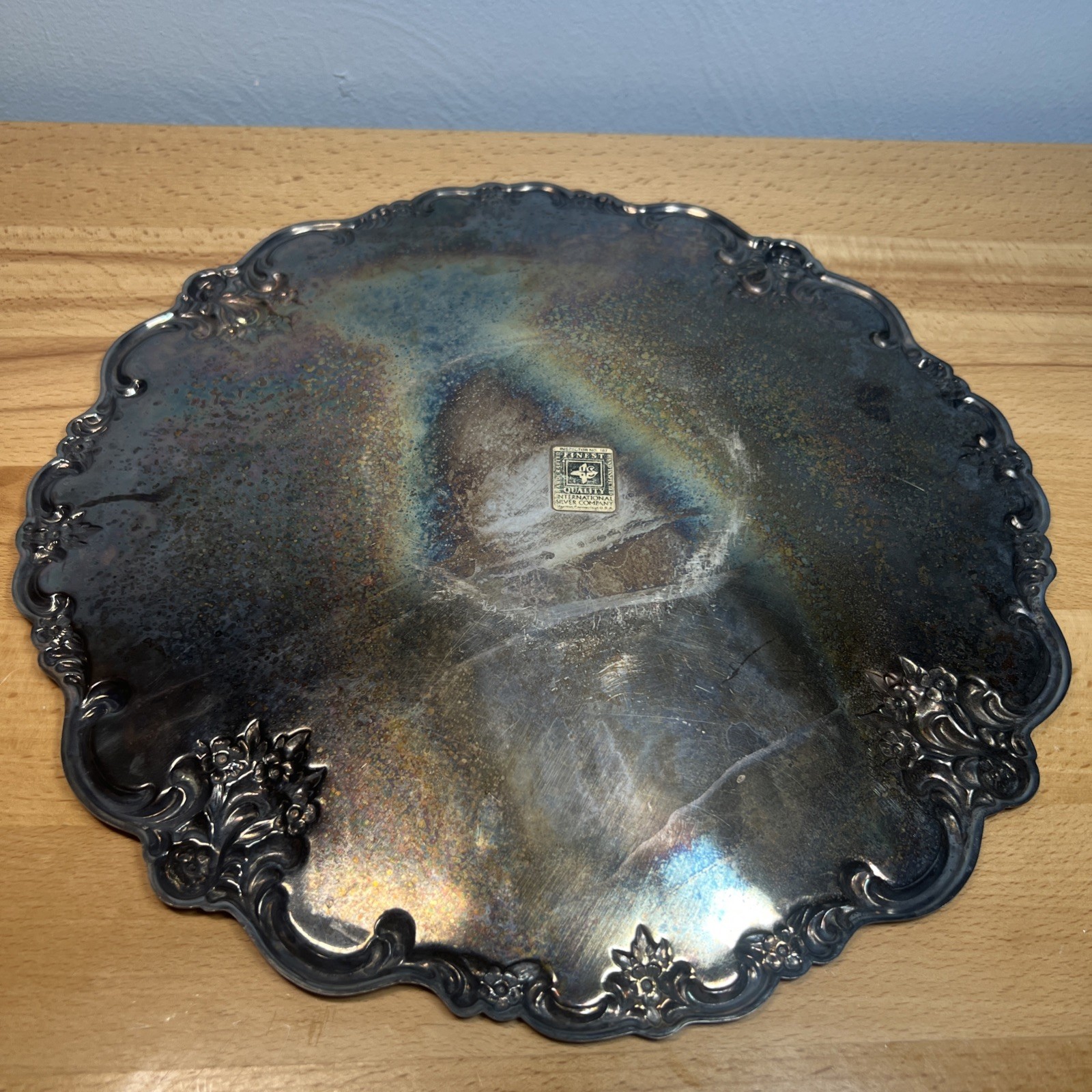 International Silver Co. Round Platter 12″ Vintage Silverplate 187 Heavy Tarnish