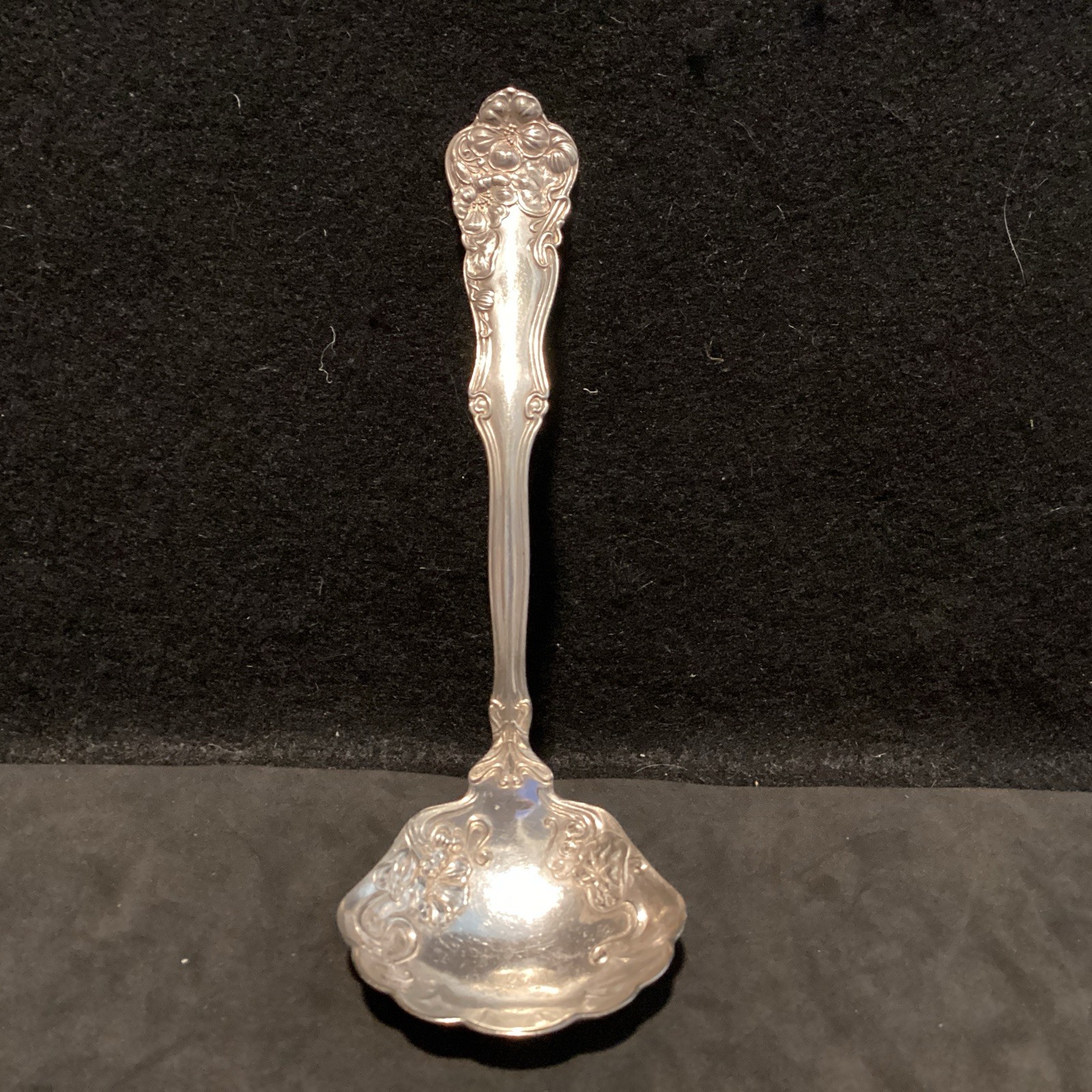 “Wm. Rogers” ‘Berwick/Diana Pattern Gravy Ladle Silver Plated 1904