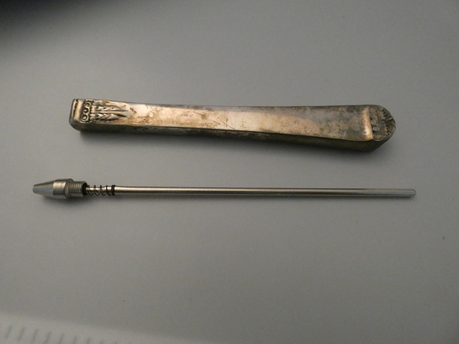SILVERPLATE ART DECO SCRIBE PEN