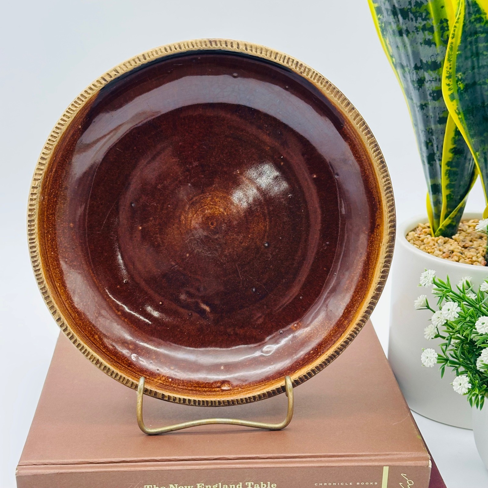 Vintage Antique Primitive Redware Pie Plate with Cog Edge Brown Glaze 9″
