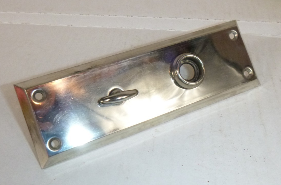 NOS Antique Vintage Door Knob Backplate SHiny Chrome W/ Turn Latch 7×2.25″