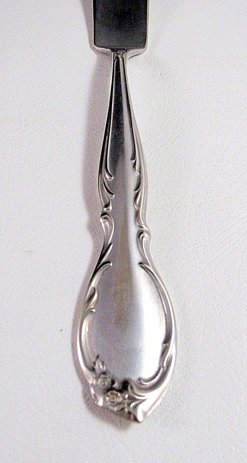 Antique Wm Rogers Butter Knife Crown Star IS Floral Design