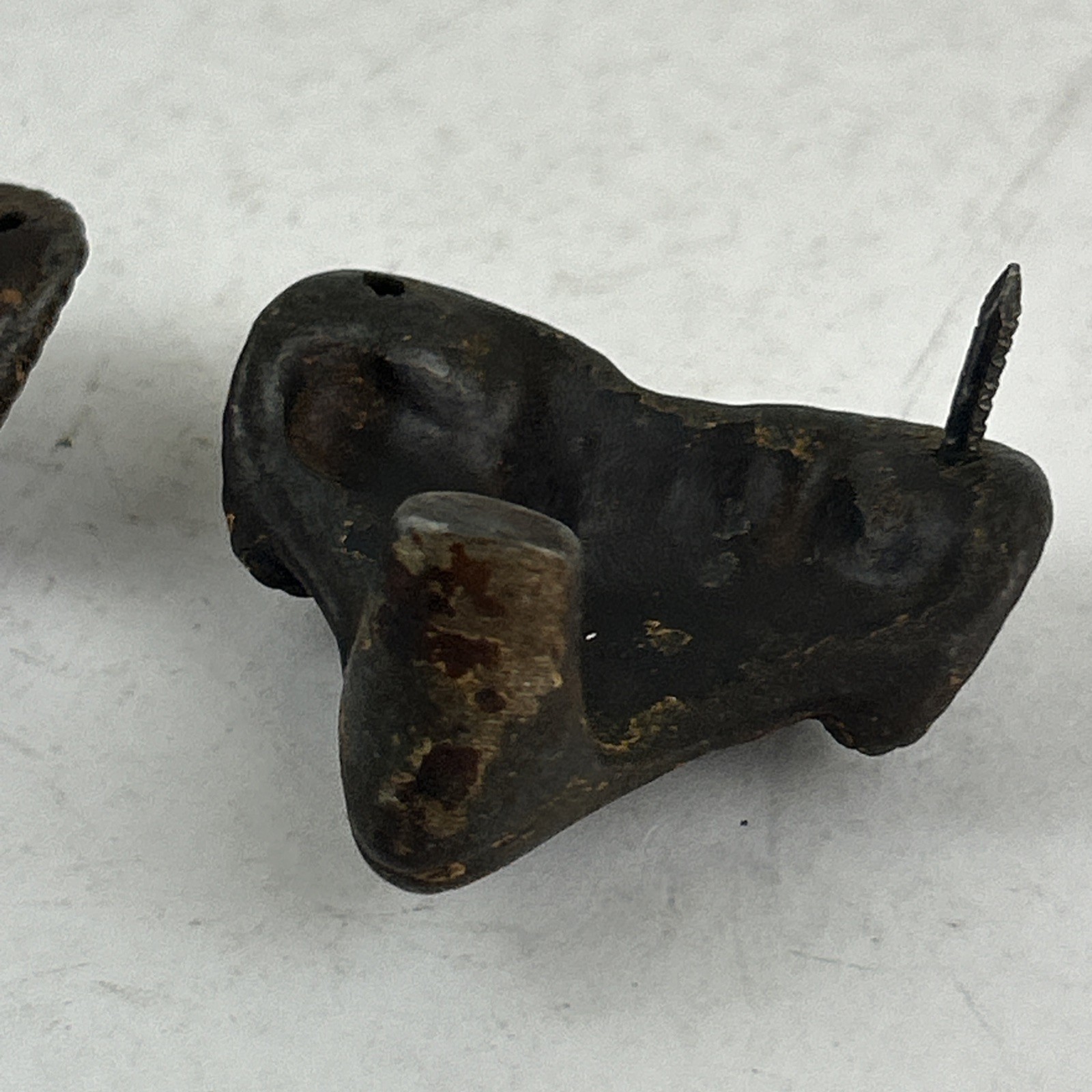 2 ANTIQUE TREADLE SEWING MACHINE Rams Head DRAWER PULLS
