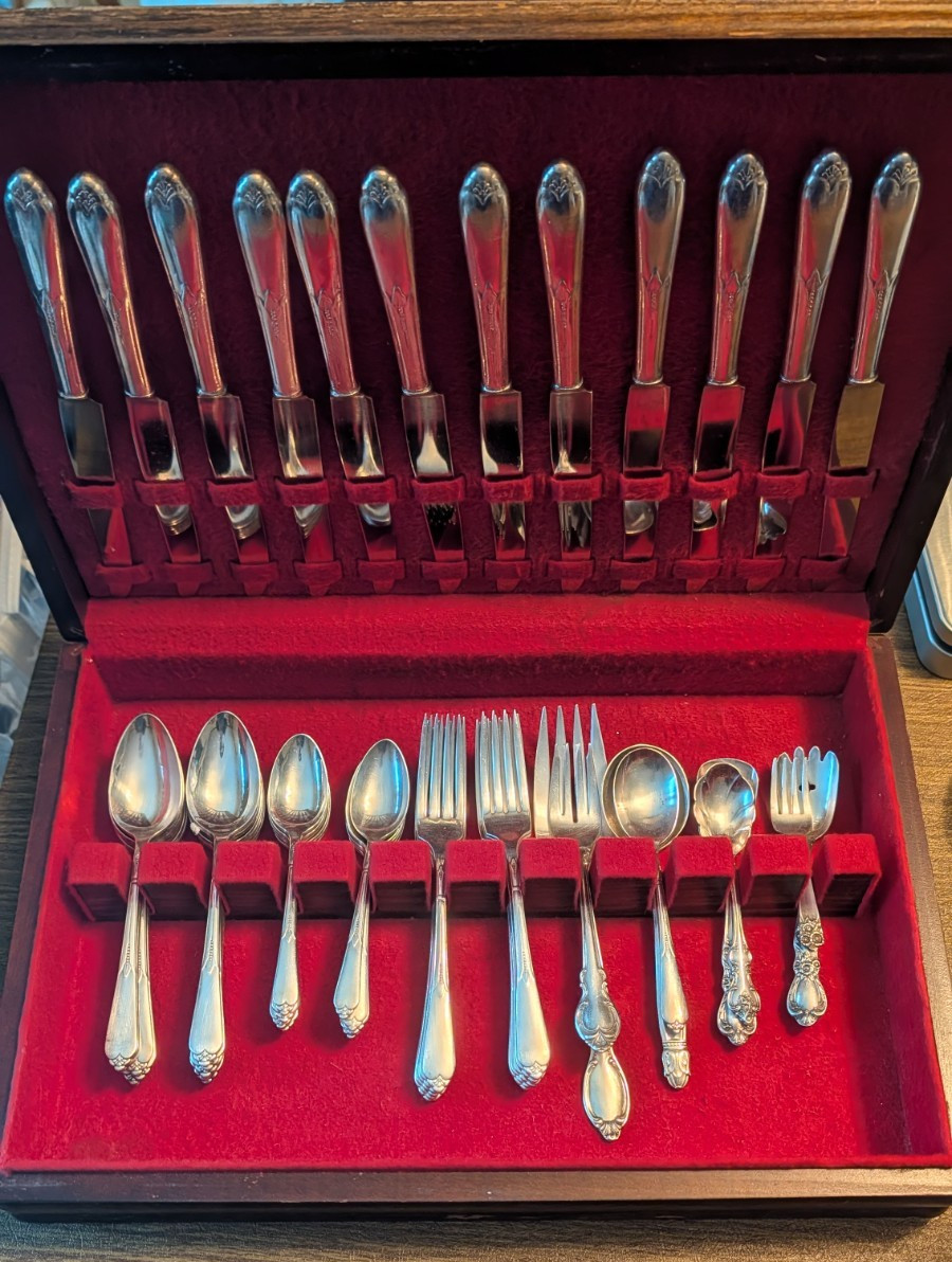 Lot of 55 Vintage Flatware – Holmes and Edwards, 1847 Rogers *PLEASE READ*