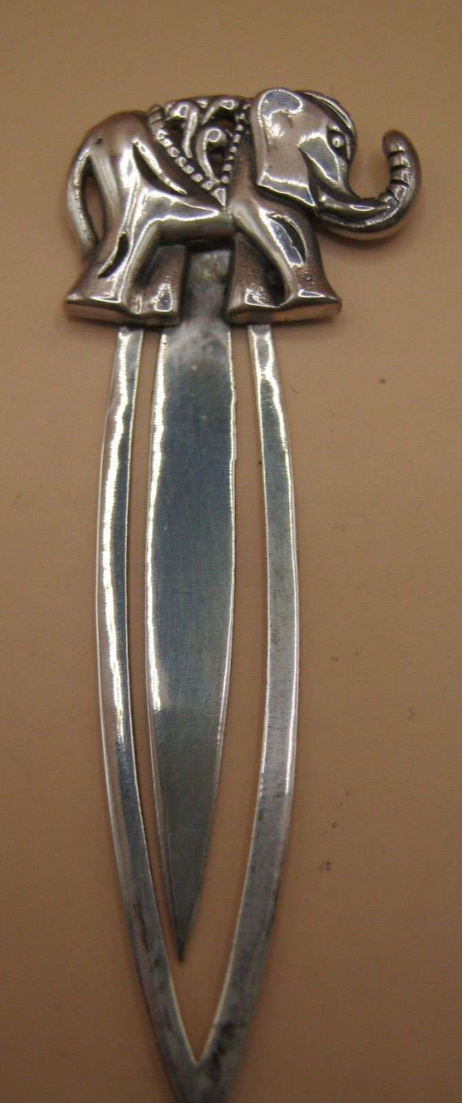 Beautiful Solid Silver 925 Bookmark Or Clip With An Elephant Topper