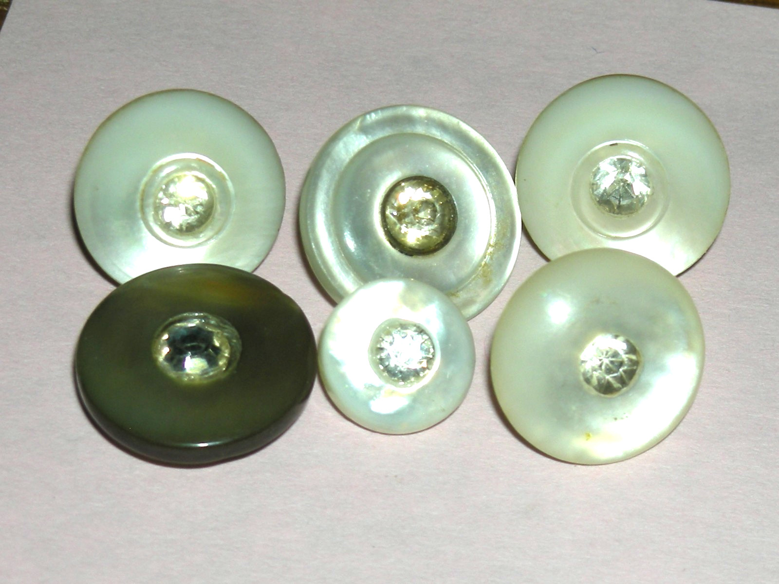 3/8″-9/16″ Lot of 6 Antique Vintage Mother Pearl Rhinestone Buttons 3 Waistcoat