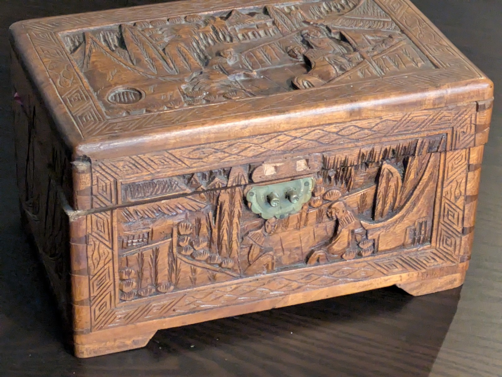 Rare Vintage 1940s Chinese Camphor Wood Chest Hand Carved Relief HEAVILY SCENTED