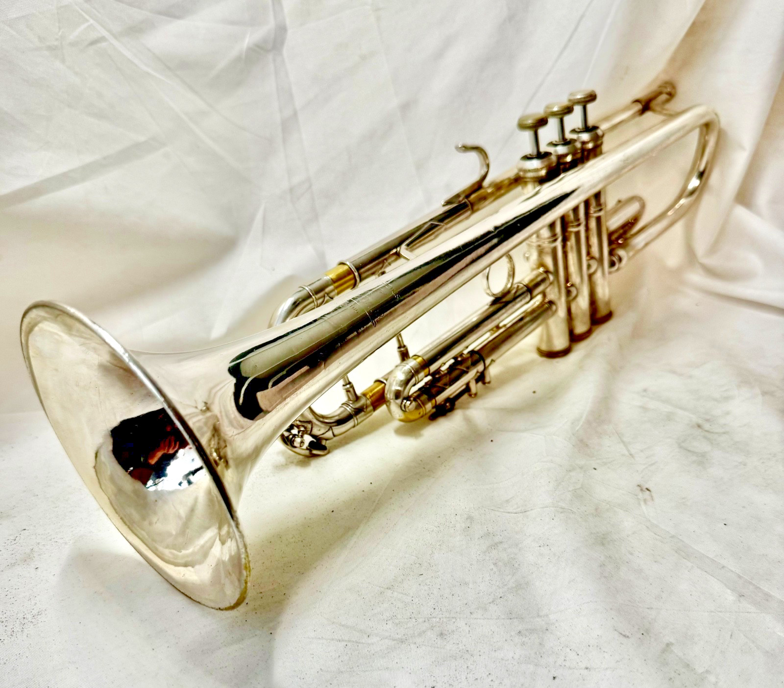 BACH STRADIVARIUS TRUMPET, MODEL 37, 213206, 1981