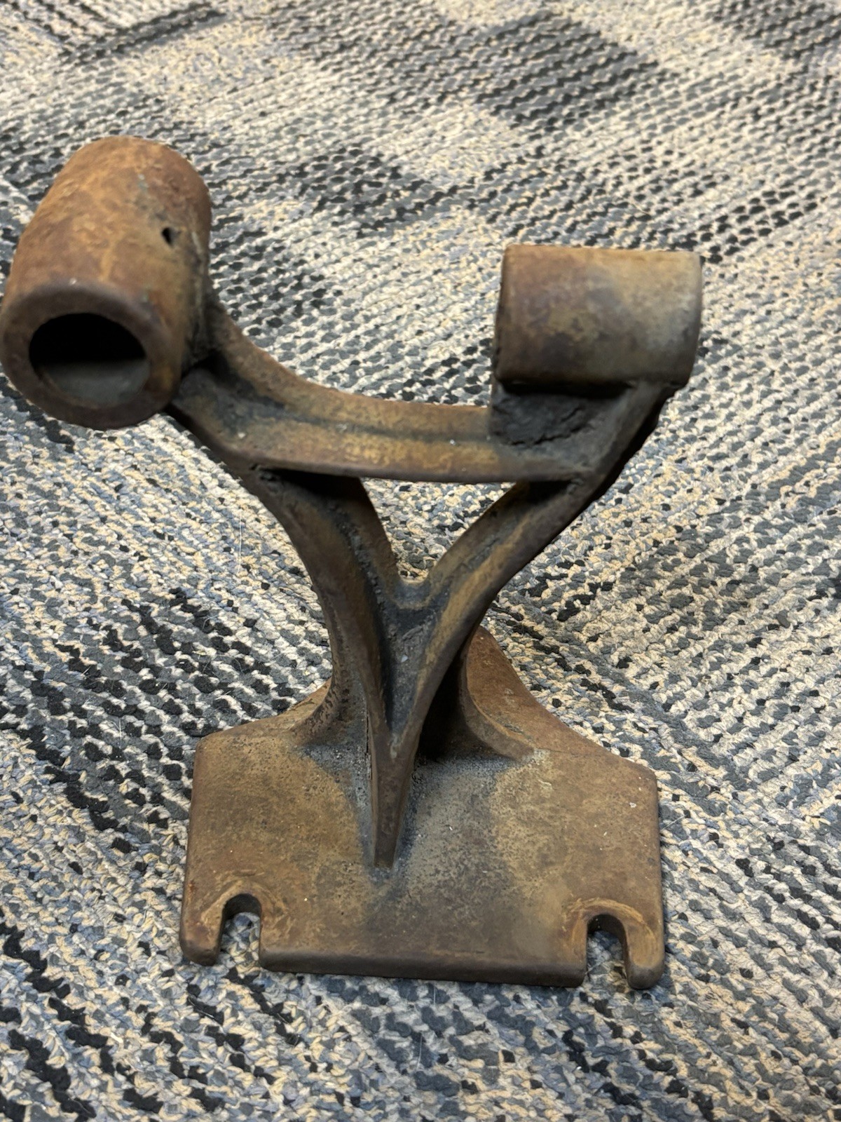 Line shaft bearing hanger or wall decor bracket cast iron antique ornate unusual