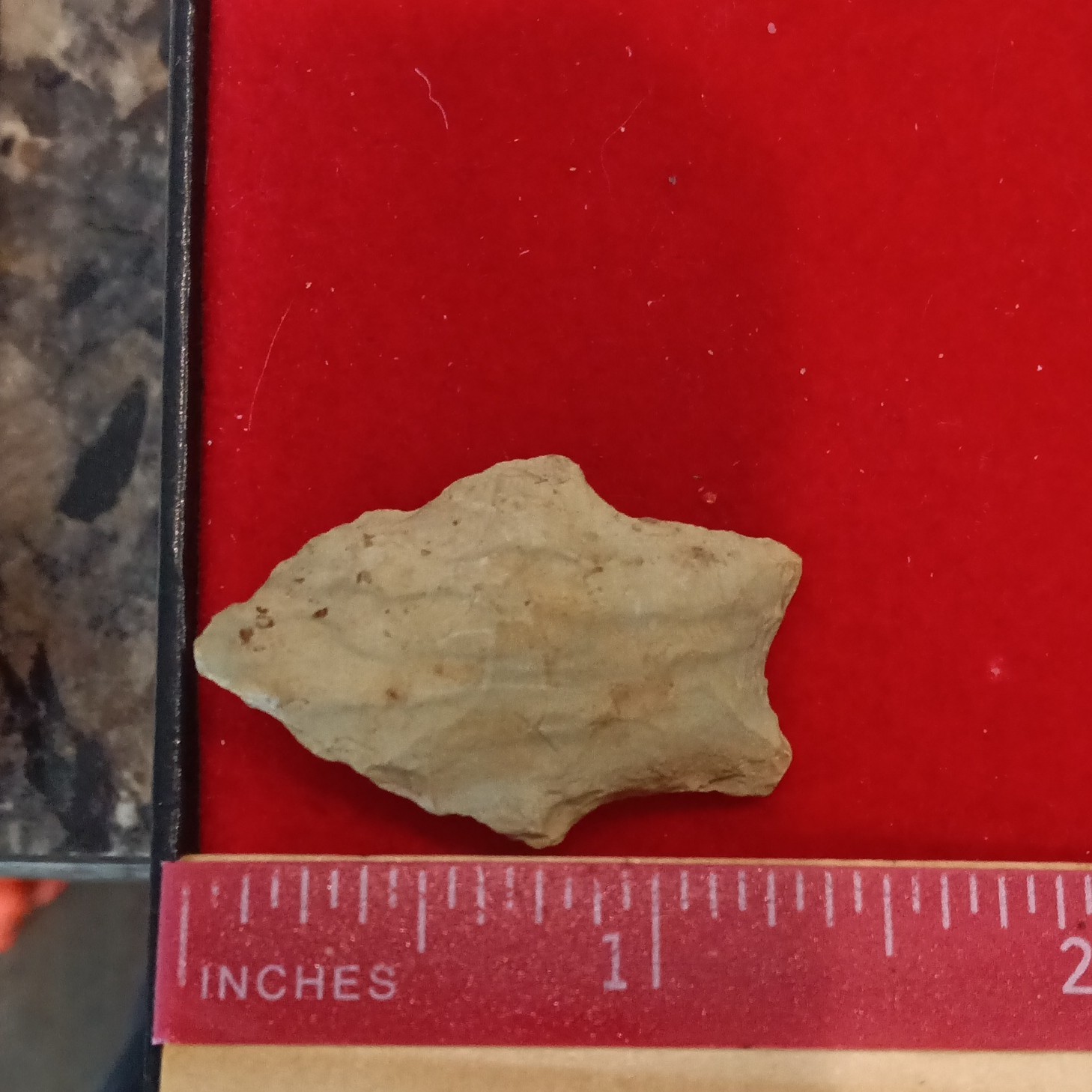 Native American Stone Arrowhead / Projectile Point, Beige Stone