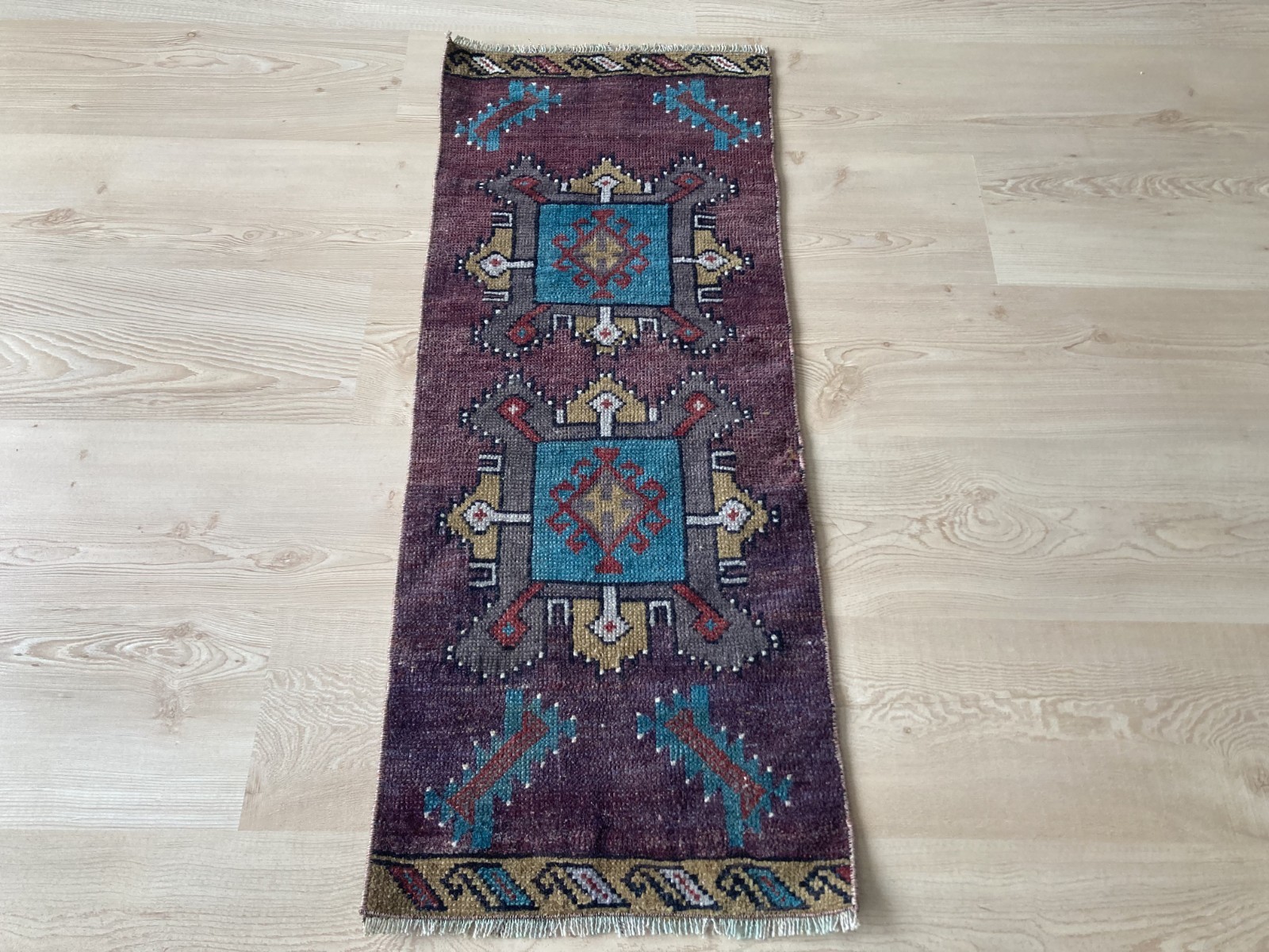 Pink rug, Turkish rug, Vintage Rug, Wool rug, Small rug, Doormat, 1.3 x 3.2 ft