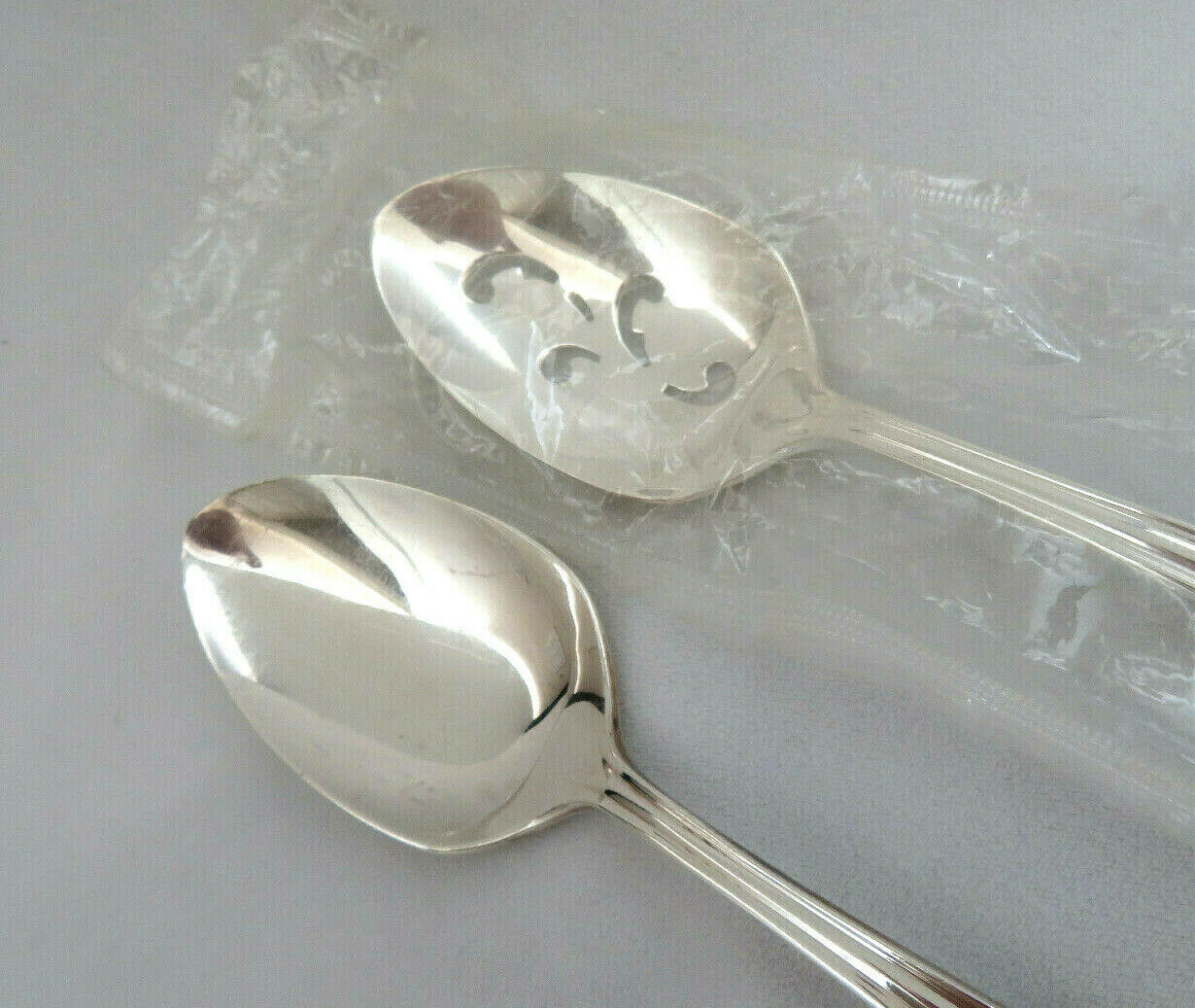 2 Oneida CLAIRHILL – FAIRHILL Silver Plate Vegetable Serving Spoons Slotted Reg.