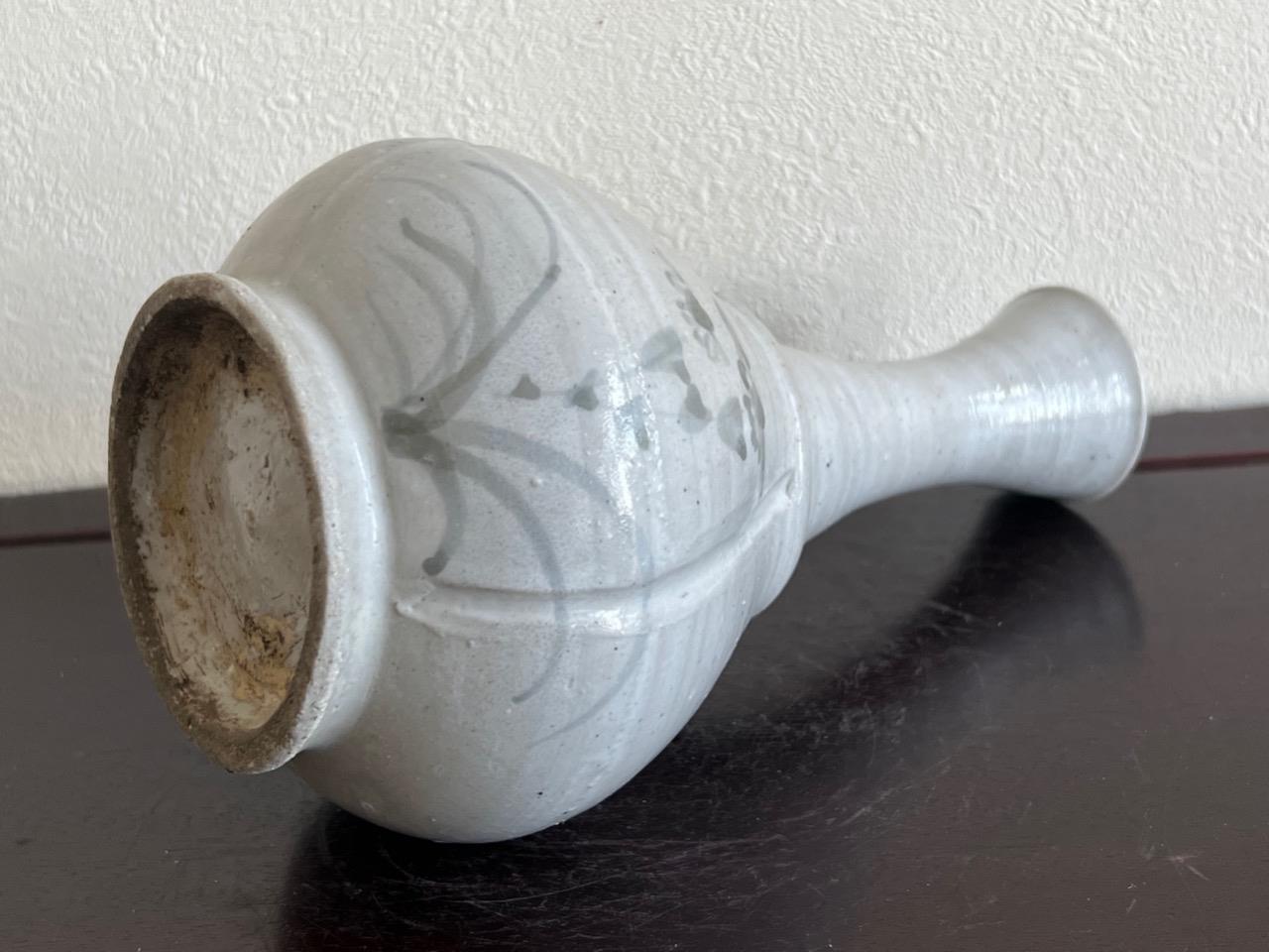 Korean Joseon Dynasty Flower Vase Pot / H 20.3[cm] , 619g