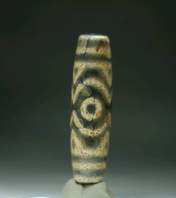 Pre-1800s Indo/Tibetan Old Agate 3 Eye Tiger Tooth Dzi Bead 16*60mm