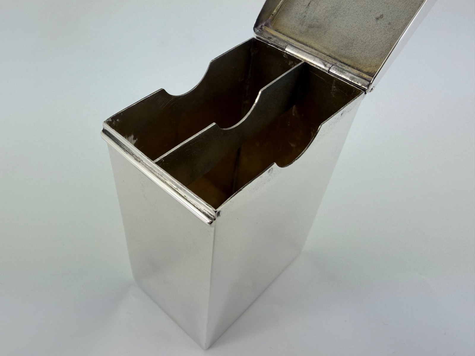 SOLID STERLING SILVER ENGLISH ANTIQUE EDWARDIAN PLAYING CARD BOX CHESTER 1903