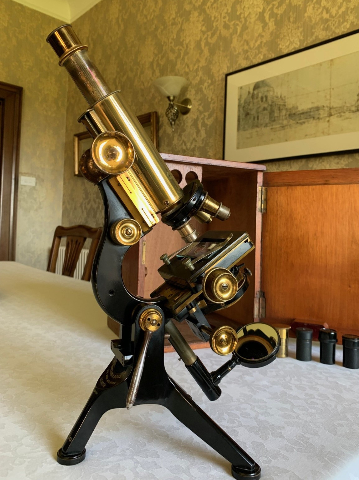Antique W. Watson & Sons Ltd – Edinburgh Research Brass Microscope c1922, Cased