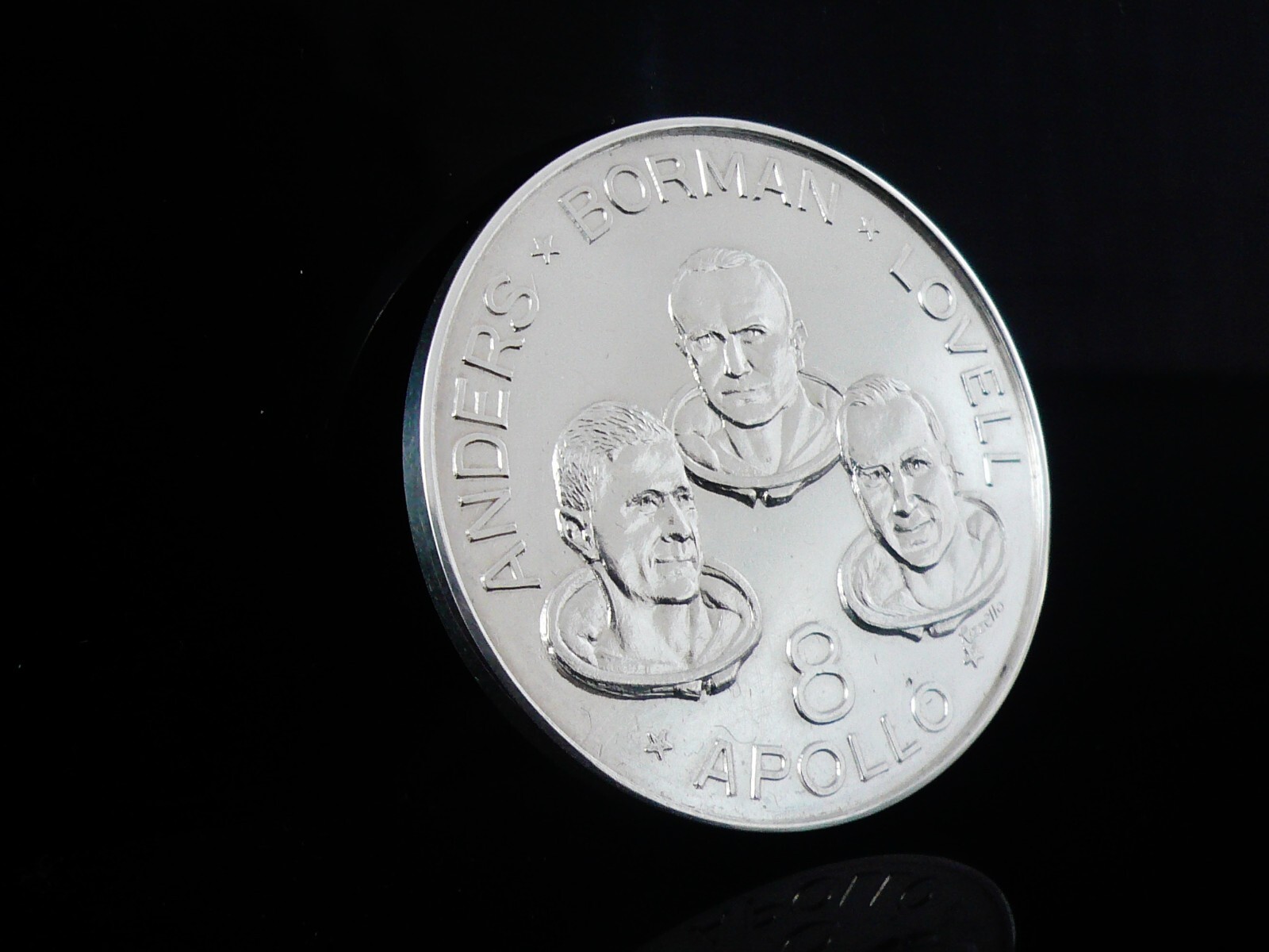 .999 Silver Medallion, Apollo 8 Astronauts First Manned Moon Flight 1968
