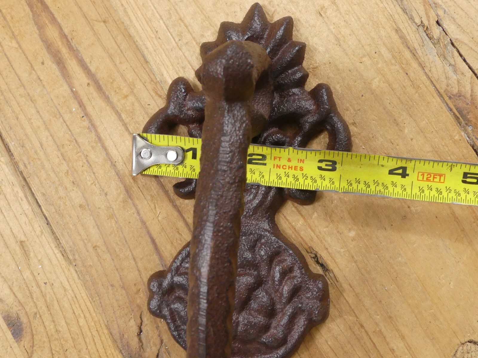 2 LARGE HANDLES RUSTIC CAST IRON BARN DOOR HANDLES SHED GATE PULLS FANCY 8 1/2″