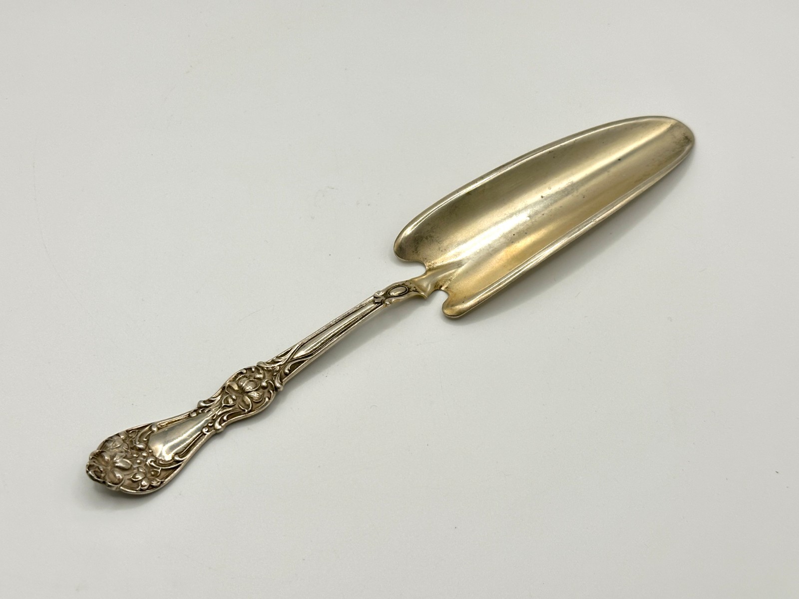 Baker Manchester Sterling Silver Orchid Scoop Floral Series 7.5″