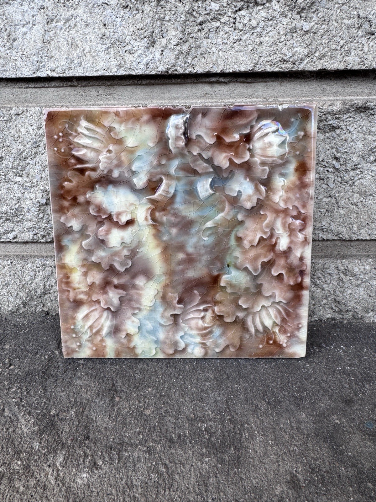 ANTIQUE VICTORIAN 6 X 6 TILE ART NOUVEAU BLUES REDS GREENS GLAZED CAMBRIDGE