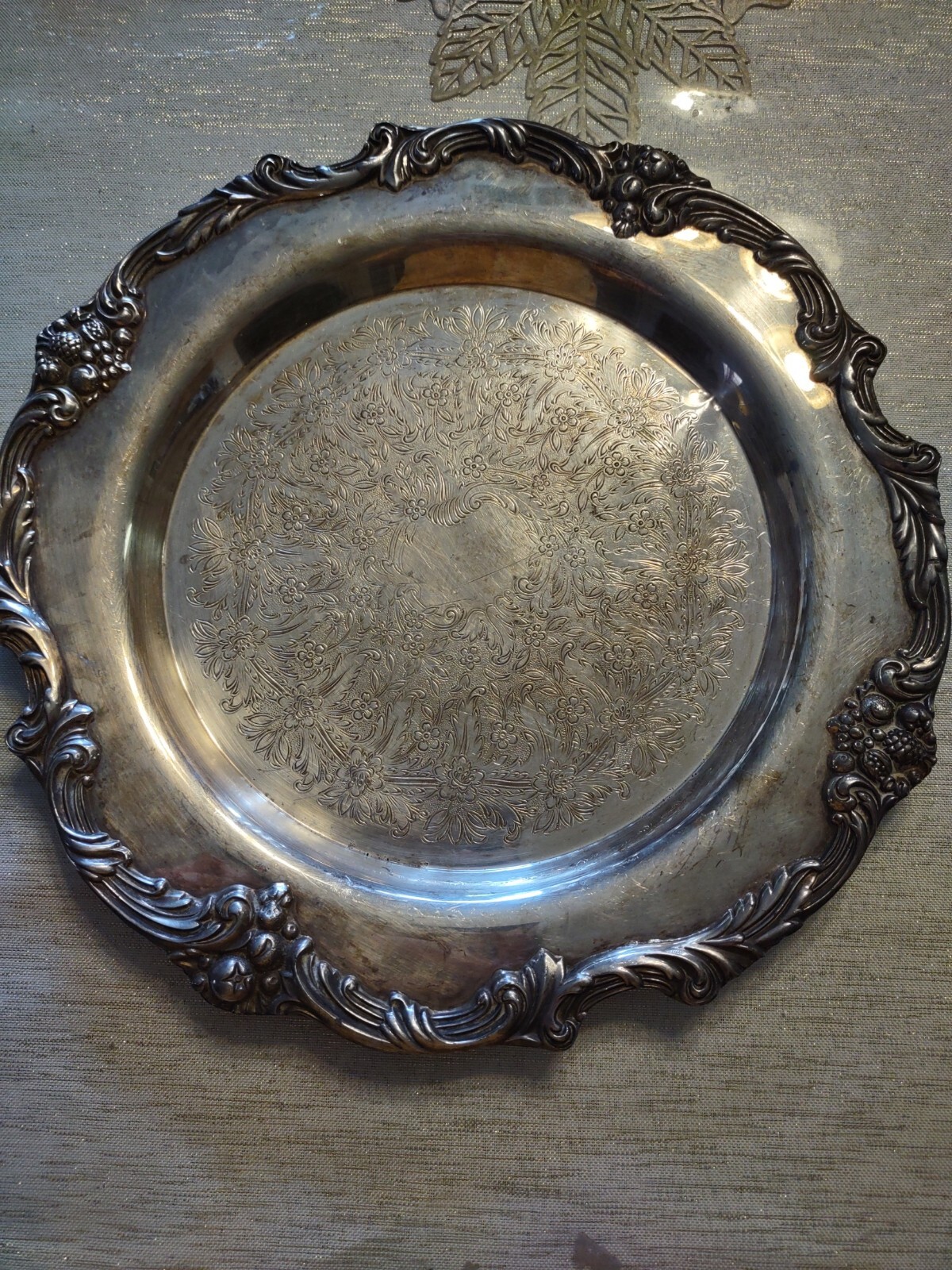 Reed And Barton King Francis Silverplate Round Serving Tray 12″