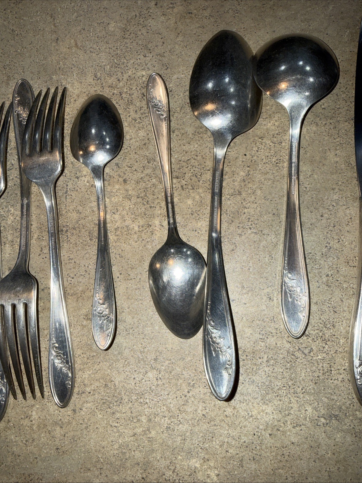 Oneida Community Tudor Silver Plate Flatware 11 Piece