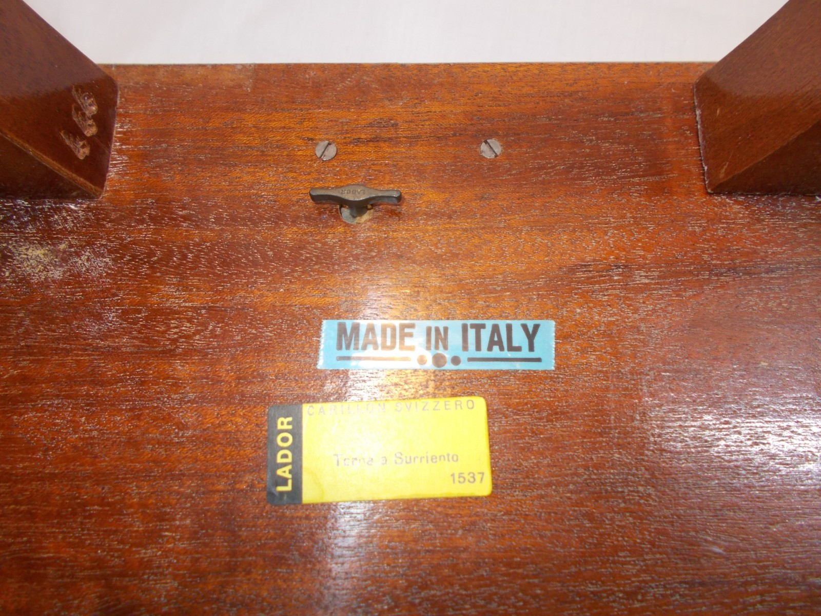 Vintage Lador Inlaid Wood Side Table Music Box Italy Carillion Svizzero NICE