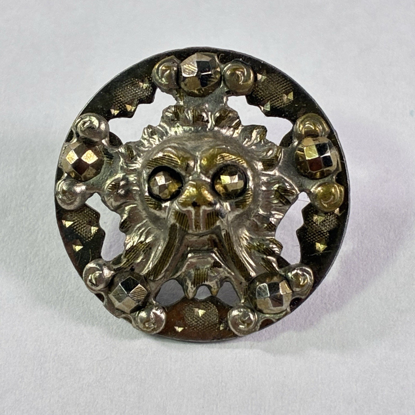 Antique Victorian Brass & Steel Green Man Face Picture Button 3/4″ Silver