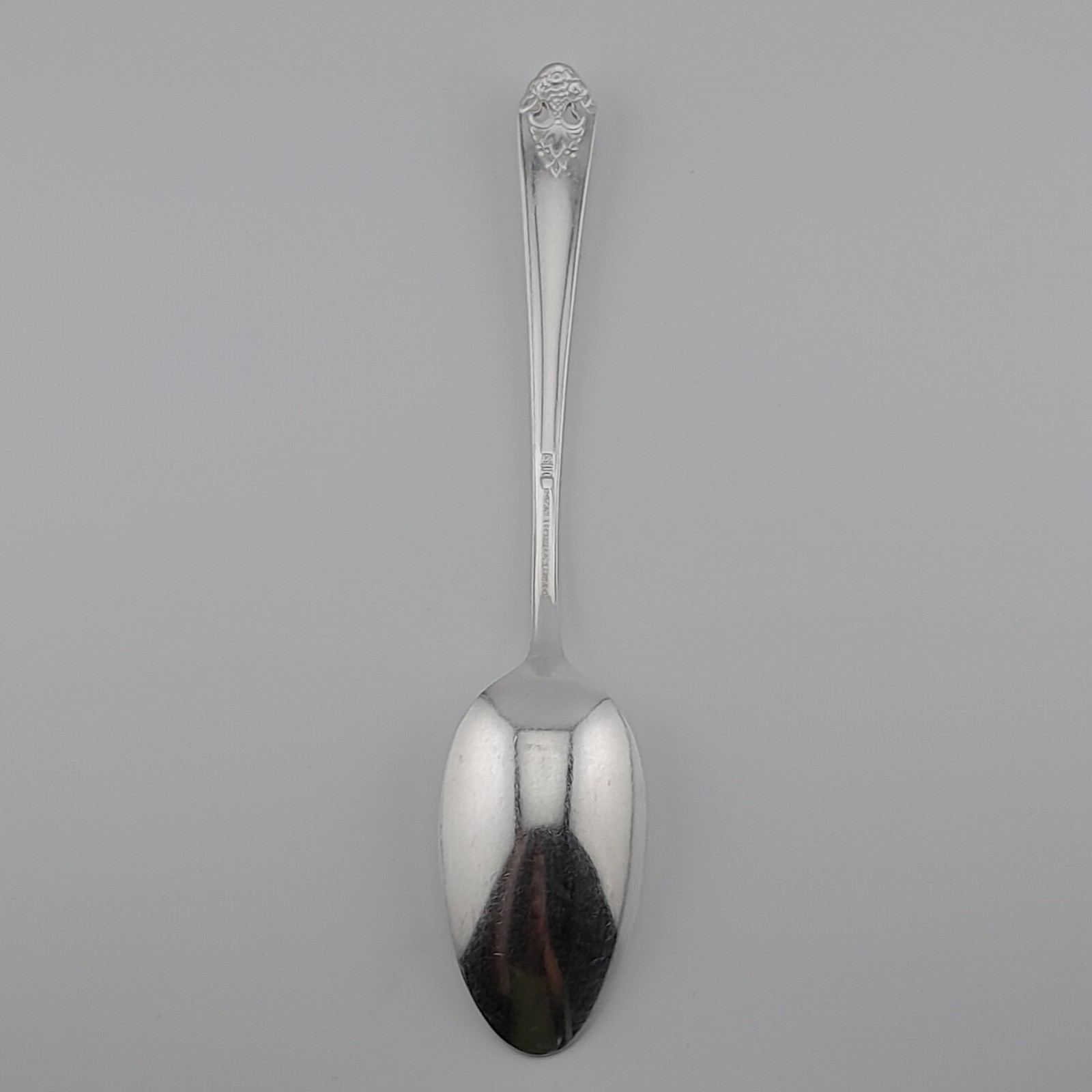 Vintage Holmes Edwards 1937 LOVELY LADY Silverplate Serving Spoon 8-1/2″
