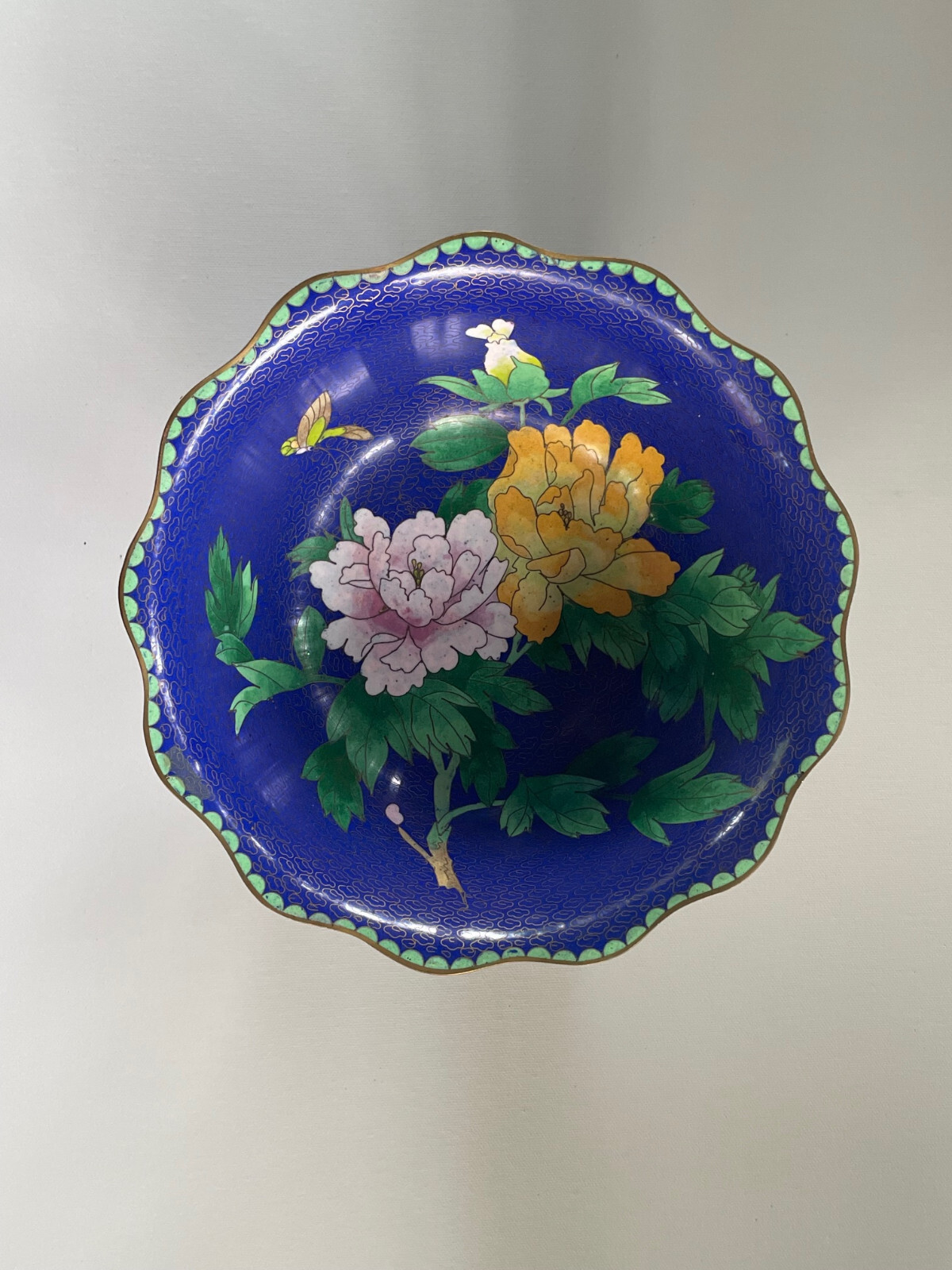 Large 9″ Cloisonne Bowl – 9″W x 3 1/4″H – 1 lb 9.5 oz – Includes Stand