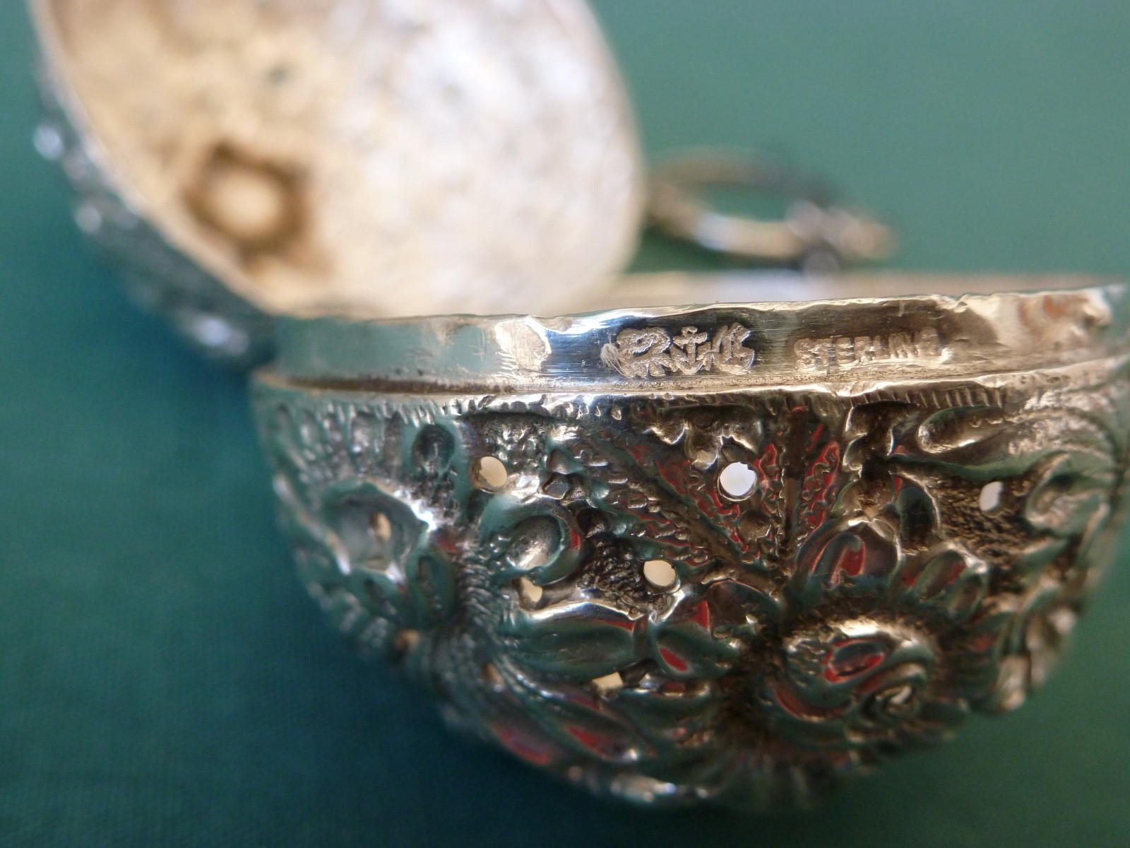 Antique Gorham Sterling Silver Repousse Tea Ball Infuser 310