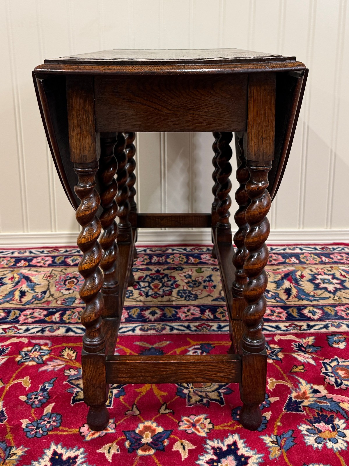 Antique English Table Drop Leaf Gateleg CARVED TOP Barley Twist Oak c. 1920-30s
