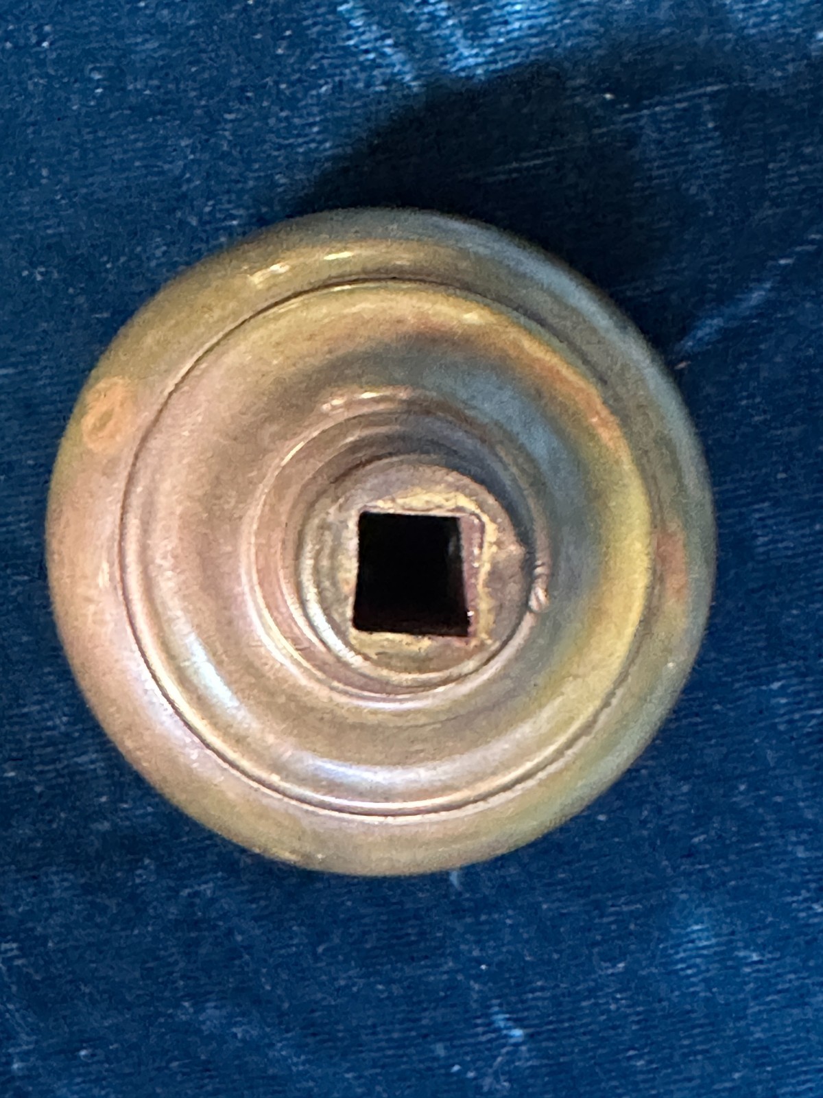 Antique c.1901 Bronze /Brass Sargent “Dunkirk” Door Knob & Doorplate L-12200