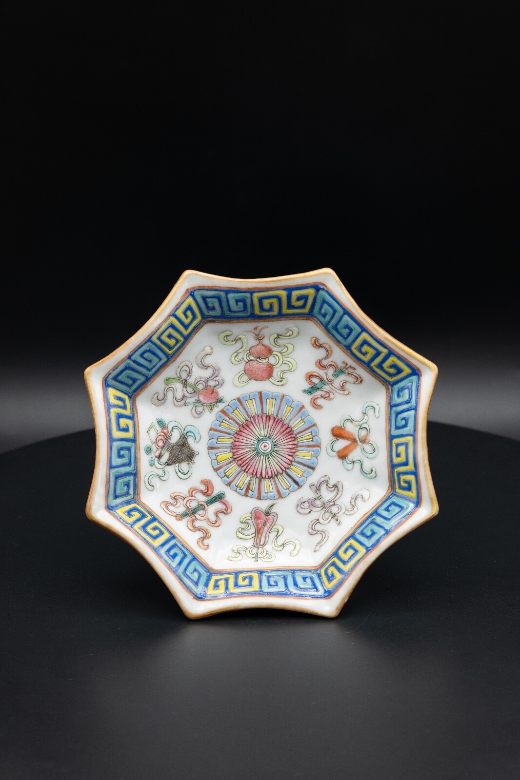 Antique Chinese Porcelain Tribute Plate 1862 to 1874