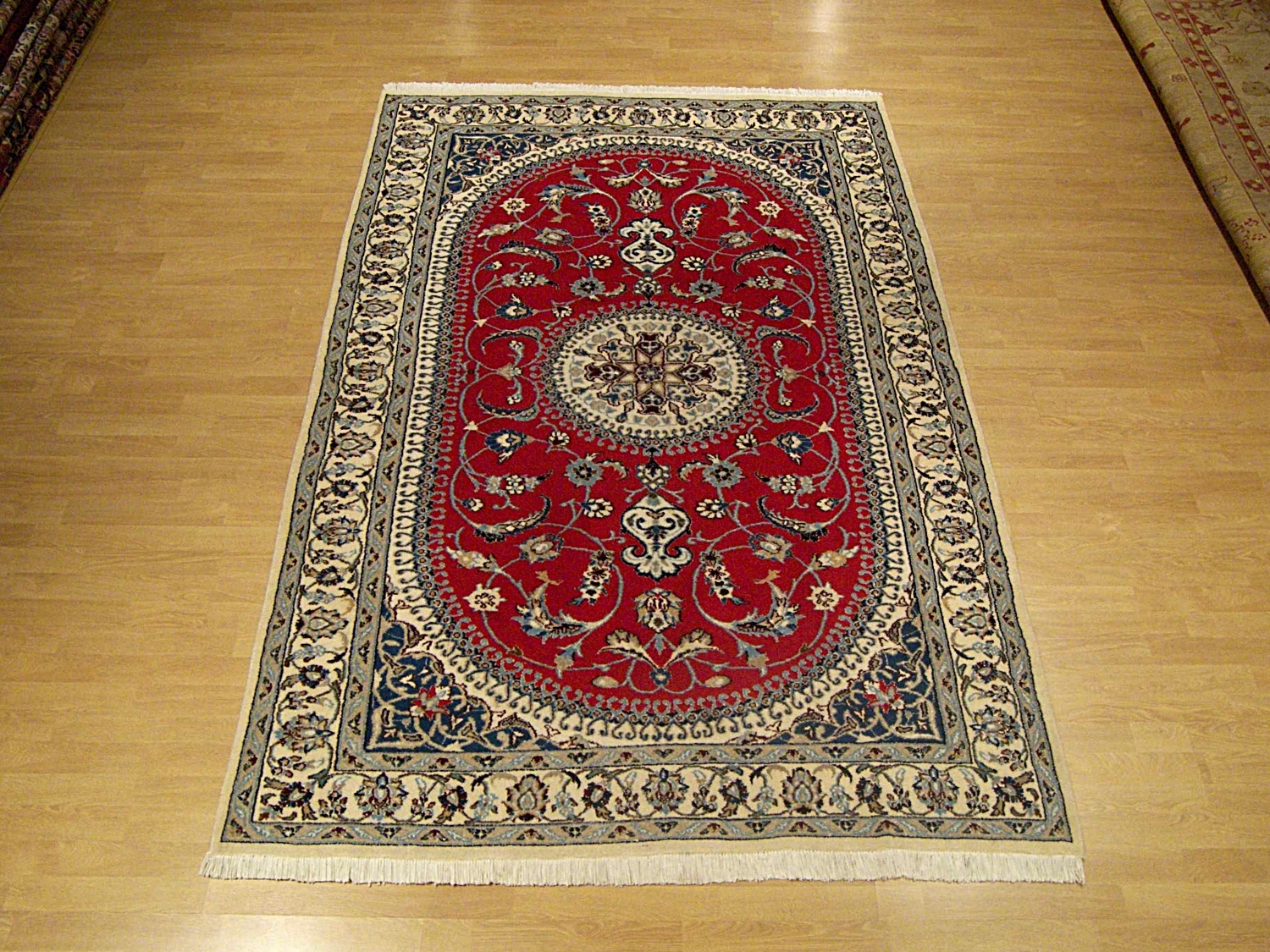 5.3 x 8.3 Handmade High Quality Naain Fine Wool & Silk Rug _Circa 1980 Excellent