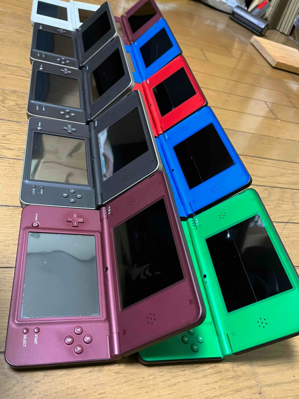 Lot of 10 Nintendo DSi LL FOR PARTS REPAIR random color DSiLL x10 Console